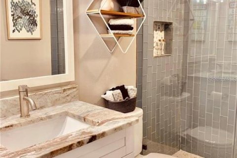Condominio en alquiler en Treasure Island, Florida, 1 dormitorio, 53.88 m2 № 2111675 - foto 16