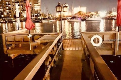 Condominio en alquiler en Treasure Island, Florida, 1 dormitorio, 53.88 m2 № 2111675 - foto 10