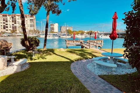 Condominio en alquiler en Treasure Island, Florida, 1 dormitorio, 53.88 m2 № 2111675 - foto 7