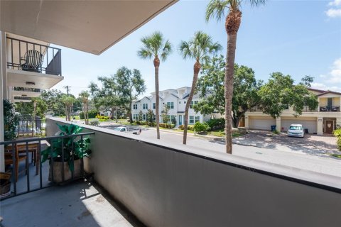 Condominio en venta en Tampa, Florida, 1 dormitorio, 61.97 m2 № 1885683 - foto 11