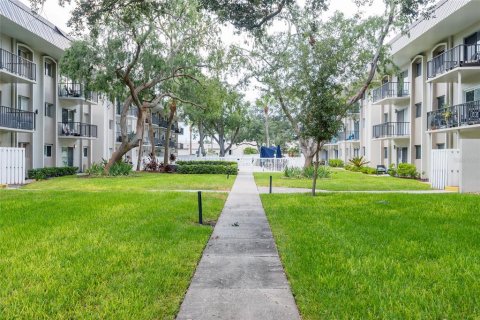 Condominio en venta en Tampa, Florida, 1 dormitorio, 61.97 m2 № 1885683 - foto 17