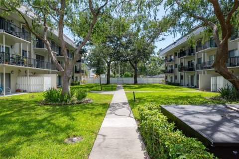 Condominio en venta en Tampa, Florida, 1 dormitorio, 61.97 m2 № 1885683 - foto 15