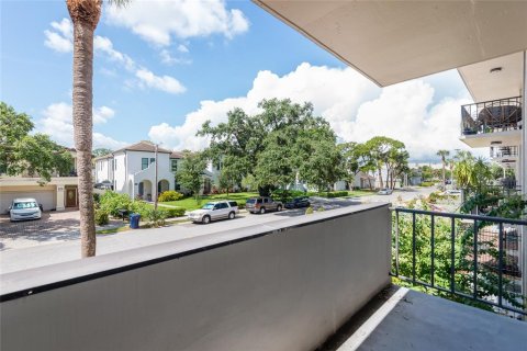 Condominio en venta en Tampa, Florida, 1 dormitorio, 61.97 m2 № 1885683 - foto 10