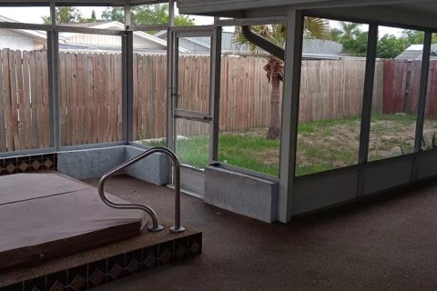 House in Port Richey, Florida 2 bedrooms, 129.04 sq.m. № 2226742 - photo 30