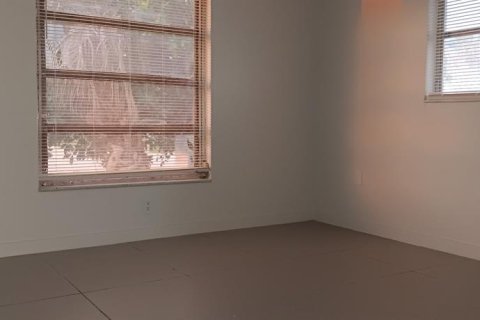 House in Port Richey, Florida 2 bedrooms, 129.04 sq.m. № 2226742 - photo 21