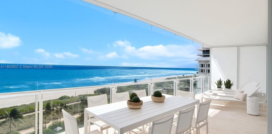 Condo à Surfside, Floride, 3 chambres № 1854963