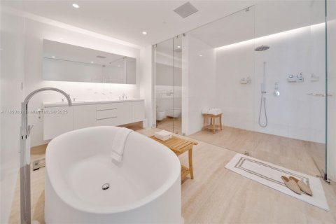 Copropriété à louer à Surfside, Floride: 3 chambres, 204.48 m2 № 1854963 - photo 28