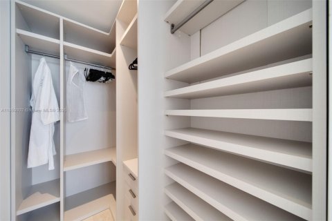 Copropriété à louer à Surfside, Floride: 3 chambres, 204.48 m2 № 1854963 - photo 26