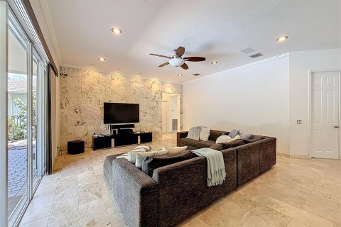 House in Weston, Florida 5 bedrooms, 369.66 sq.m. № 2185519 - photo 28