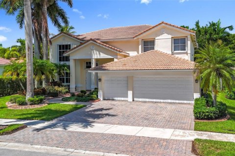 House in Weston, Florida 5 bedrooms, 369.66 sq.m. № 2185519 - photo 2