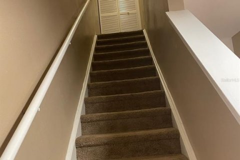 Condo in Orlando, Florida, 2 bedrooms  № 2391445 - photo 17