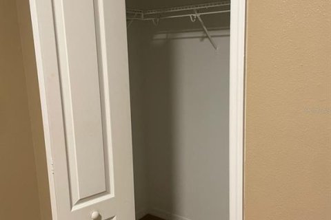 Condo in Orlando, Florida, 2 bedrooms  № 2391445 - photo 28