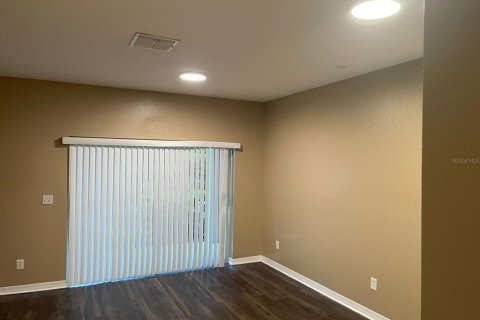 Condo in Orlando, Florida, 2 bedrooms  № 2391445 - photo 15