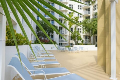 Copropriété à vendre à Hollywood, Floride: 2 chambres, 96.25 m2 № 1950462 - photo 30