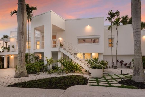 Casa en venta en Placida, Florida, 5 dormitorios, 368.64 m2 № 1844458 - foto 3