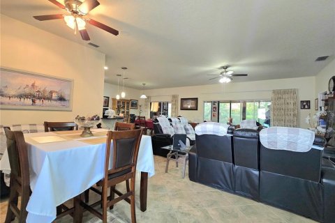 House in Lake Wales, Florida 2 bedrooms, 142.14 sq.m. № 1609564 - photo 7