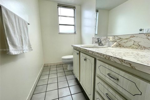 Condominio en venta en Hollywood, Florida, 1 dormitorio, 86.77 m2 № 1849152 - foto 8
