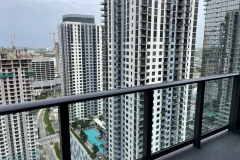 Condo in Miami, Florida, 1 bedroom  № 1888841 - photo 22