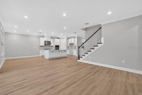 House in Parrish, Florida 5 bedrooms, 296.45 sq.m. № 2209217 - photo 8