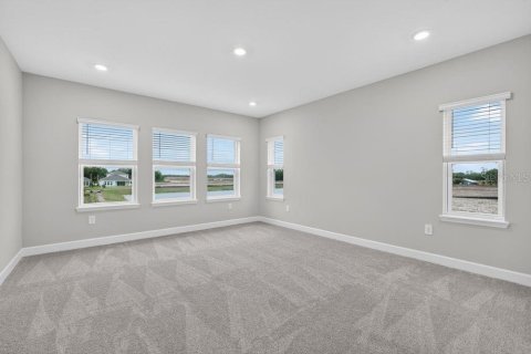 House in Parrish, Florida 5 bedrooms, 296.45 sq.m. № 2209217 - photo 11