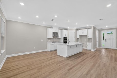 House in Parrish, Florida 5 bedrooms, 296.45 sq.m. № 2209217 - photo 9