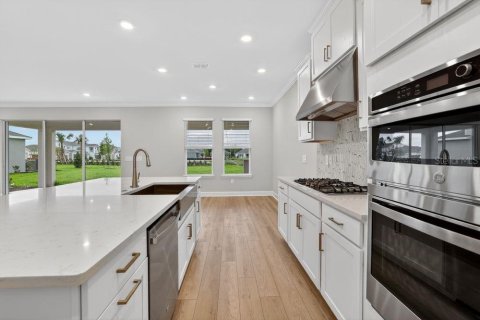 House in Parrish, Florida 5 bedrooms, 296.45 sq.m. № 2209217 - photo 5