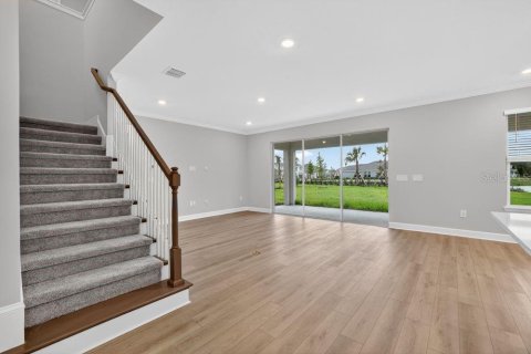 House in Parrish, Florida 5 bedrooms, 296.45 sq.m. № 2209217 - photo 3
