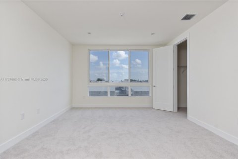 Touwnhouse à vendre à Doral, Floride: 4 chambres, 246.66 m2 № 1706905 - photo 15