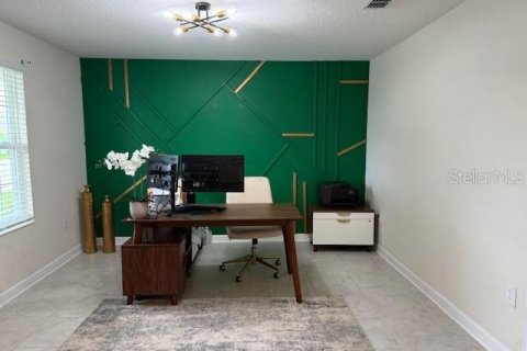 House in Haines City, Florida 5 bedrooms, 276.2 sq.m. № 1905731 - photo 18