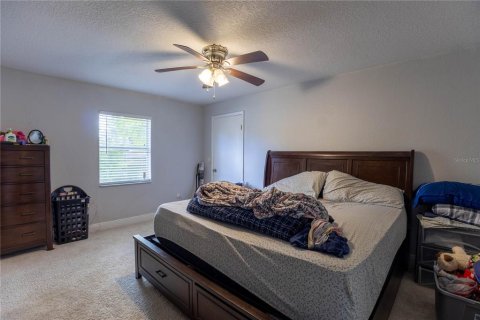House in Ocoee, Florida 3 bedrooms, 154.22 sq.m. № 2403641 - photo 18