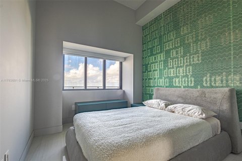 Condo in Miami, Florida, 3 bedrooms № 1865017 - photo 12
