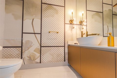 Condo in Miami, Florida, 3 bedrooms № 1865017 - photo 13