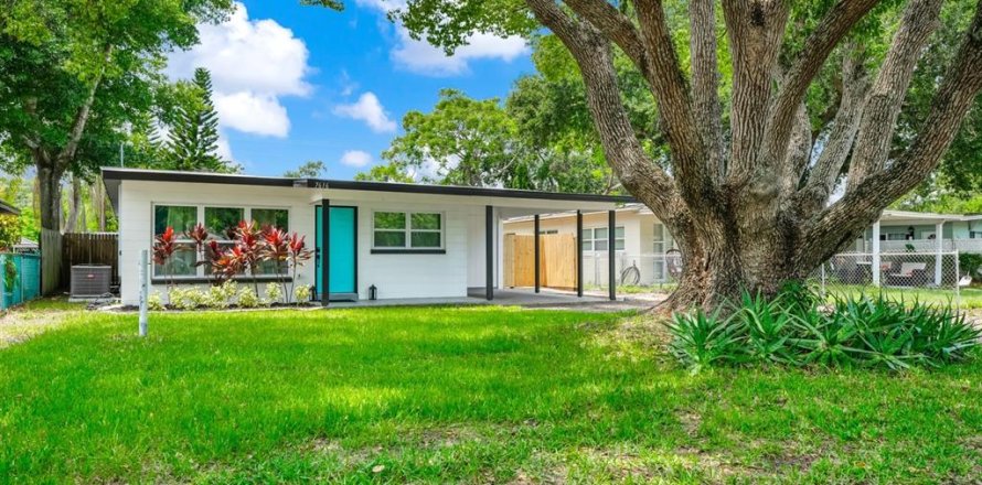 House in Orlando, Florida 3 bedrooms, 109.9 sq.m. № 1759399
