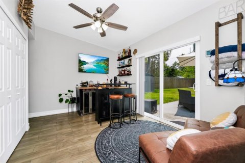 House in Orlando, Florida 3 bedrooms, 109.9 sq.m. № 1759399 - photo 25