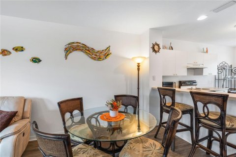 Condo in Punta Gorda, Florida, 2 bedrooms  № 1844423 - photo 9