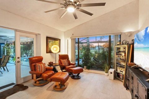Villa ou maison à vendre à Sarasota, Floride: 3 chambres, 210.24 m2 № 2148176 - photo 9