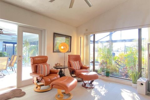 Villa ou maison à vendre à Sarasota, Floride: 3 chambres, 210.24 m2 № 2148176 - photo 6