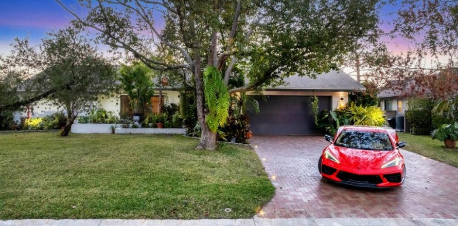 Villa ou maison à Sarasota, Floride 3 chambres, 210.24 m2 № 2148176