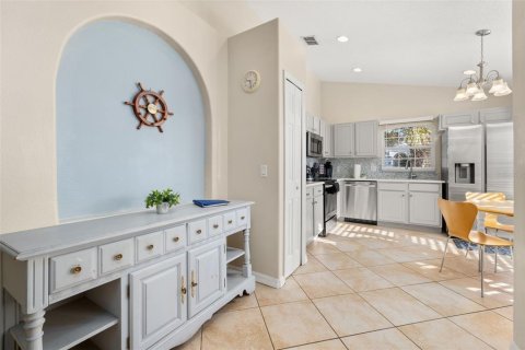House in Kissimmee, Florida 4 bedrooms, 165.18 sq.m. № 2092092 - photo 12
