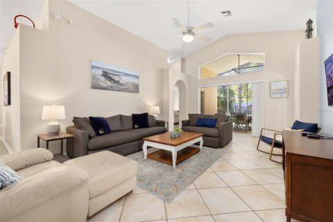 House in Kissimmee, Florida 4 bedrooms, 165.18 sq.m. № 2092092 - photo 16