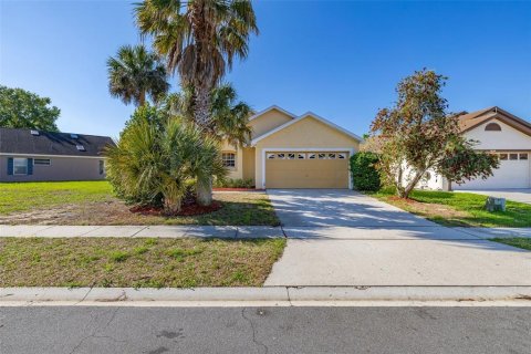 House in Kissimmee, Florida 4 bedrooms, 165.18 sq.m. № 2092092 - photo 3