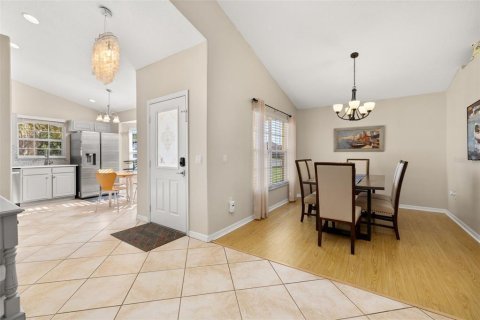 House in Kissimmee, Florida 4 bedrooms, 165.18 sq.m. № 2092092 - photo 15