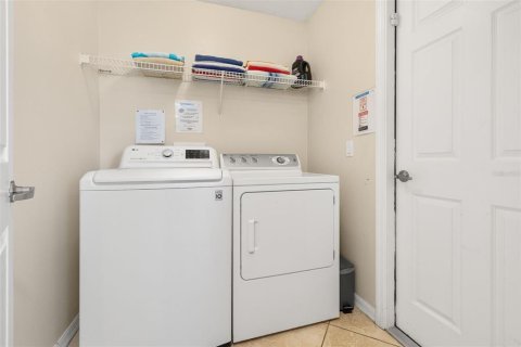 House in Kissimmee, Florida 4 bedrooms, 165.18 sq.m. № 2092092 - photo 20