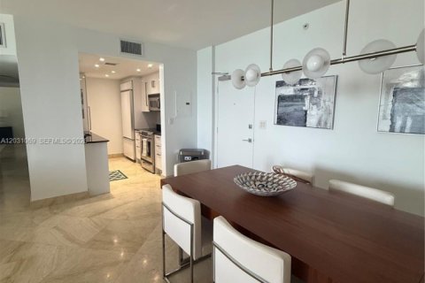 Copropriété à louer à Bal Harbour, Floride: 2 chambres, 98.1 m2 № 2085620 - photo 10