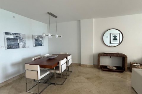 Copropriété à louer à Bal Harbour, Floride: 2 chambres, 98.1 m2 № 2085620 - photo 11