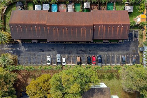 Купить таунхаус в Майами-Гарденс, Флорида 2 спальни, 86.4м2, № 2006449 - фото 23