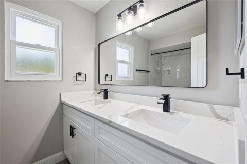 Villa ou maison à vendre à Orlando, Floride: 4 chambres, 165.46 m2 № 2148468 - photo 28
