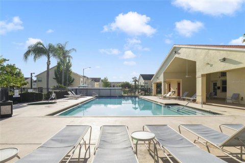 Condominio en venta en Kissimmee, Florida, 4 dormitorios, 171.87 m2 № 2237518 - foto 24