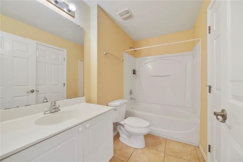 Condominio en venta en Kissimmee, Florida, 4 dormitorios, 171.87 m2 № 2237518 - foto 16