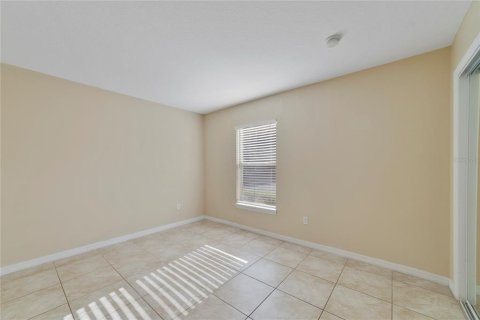 Condominio en venta en Kissimmee, Florida, 4 dormitorios, 171.87 m2 № 2237518 - foto 18